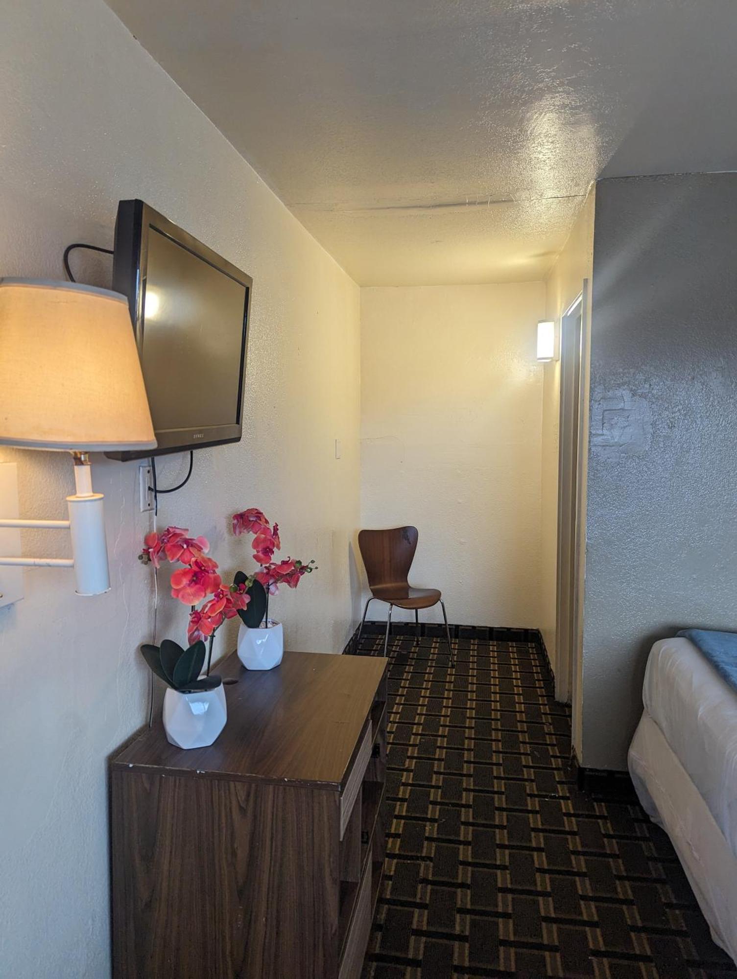 Southern Comfort Hotel Tulsa Exterior foto
