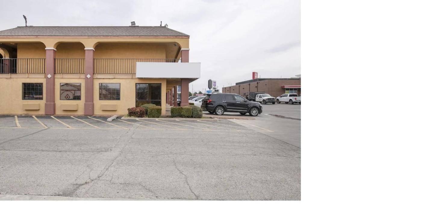 Southern Comfort Hotel Tulsa Exterior foto